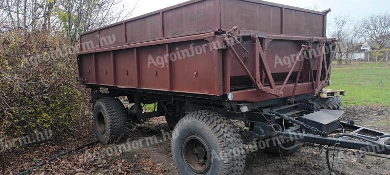 Rovnoszelmas pótkocsi