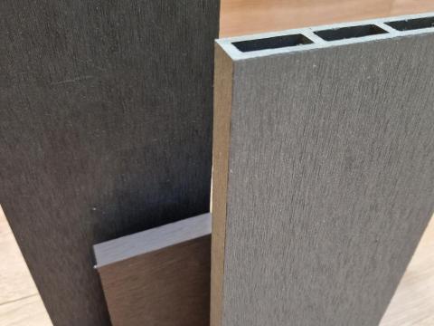 Standard WPC kerítésdeszka antracit és barna színekben, készlet erejéig – ingyenes országos kiszállítással