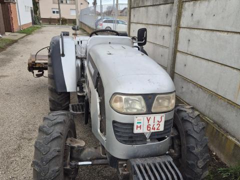 Eladó Foton 404 kistraktor tartozékokkal Eladó Foton 404 kistraktor tartozékokkal