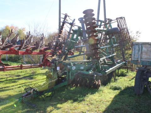 John Deere mulcskultivátor