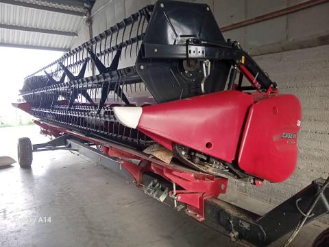 Case IH 3020-25 vágóasztal és vágóasztal szállító kocsi eladó