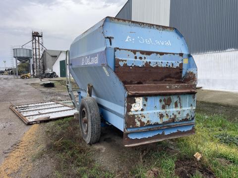 Eladó DeLaval 8ST etetőkocsi