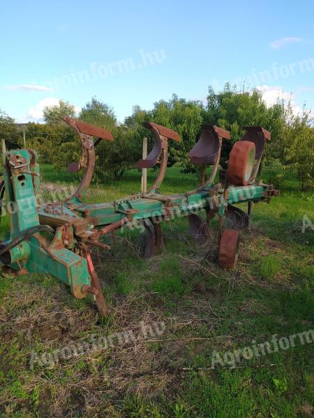 Regent 200 Titan scx 4-es váltvaforgató eke