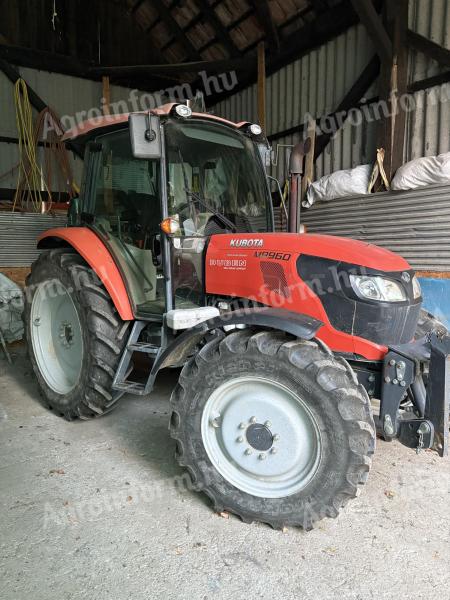 KUBOTA TRAKTOR M9960
