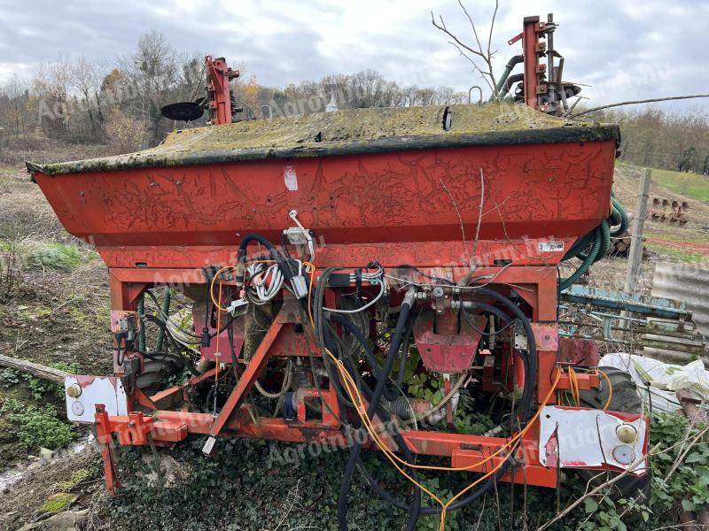 Fogel & Noot Master Drill HD 600 eladó 6 méteres gabonavetőgép felújításhoz