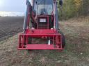 MTZ 550 eladó, a homlokrakodó feláras