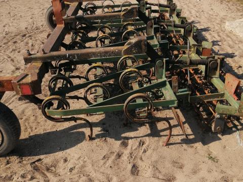 Műtrágya szóró és egyéb