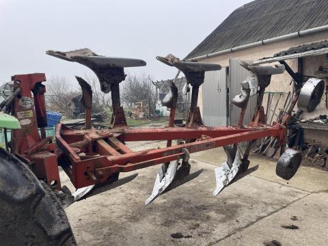 Pöttinger Landsberg 3 fejes váltvaforgató eke eladó újszerű állapotban