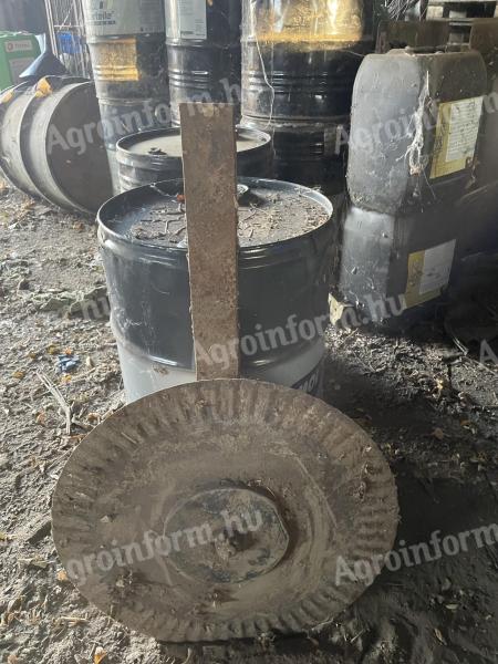 Tárcsás csoroszlya eladó ekéhez