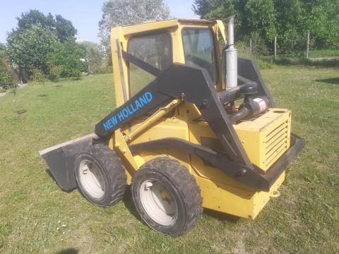 Ford - New Holland gumikerekes rakodógép