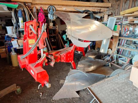 Vogel-Noot 3-as váltvaforgató eke eladó