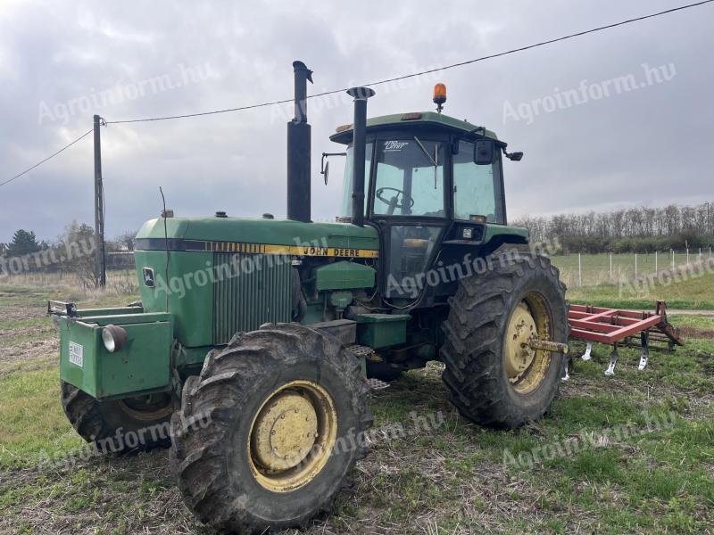 John Deere 4630 