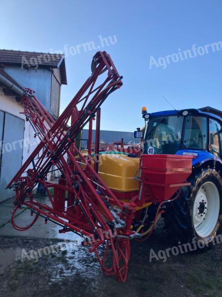 Forrás 800 függesztett vegyszerező