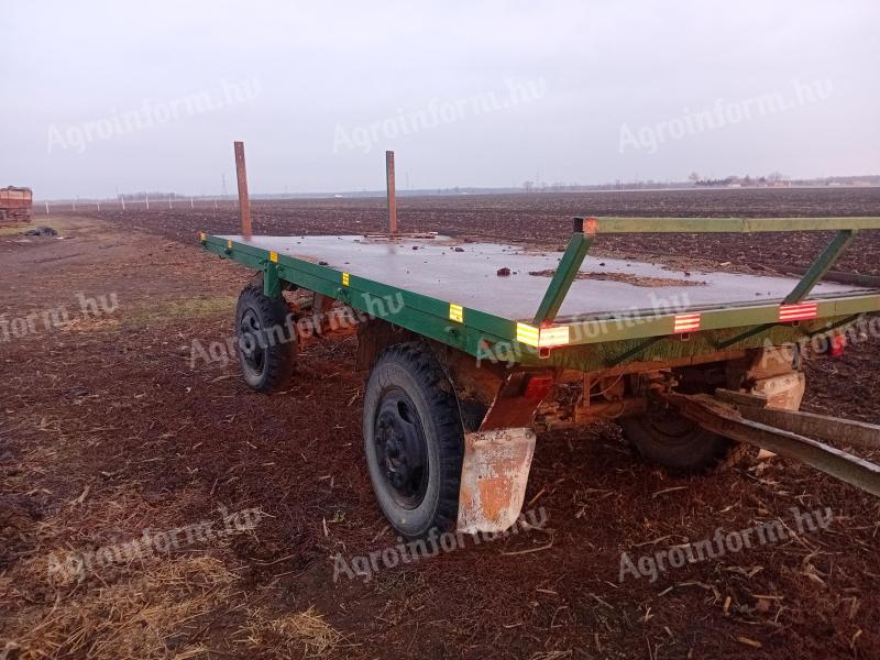 Bálaszállító pótkocsi eladó