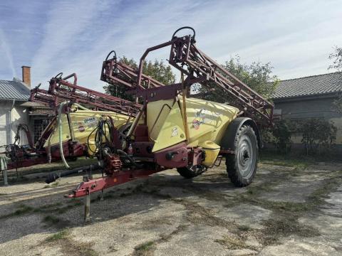 Hardi Navigator 3000L 18 m szántóföldi permetező eladó