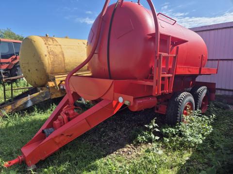 8 m3-es szippantó üzemképes állapotban eladó