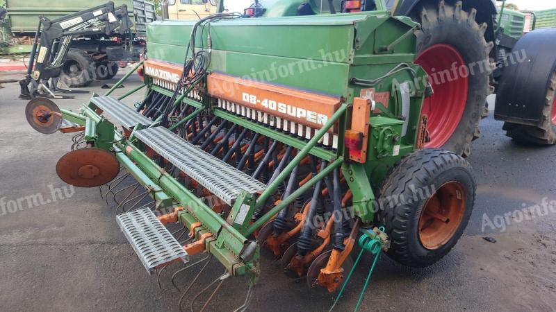 Amazone D8 40 tárcsás vetőgép