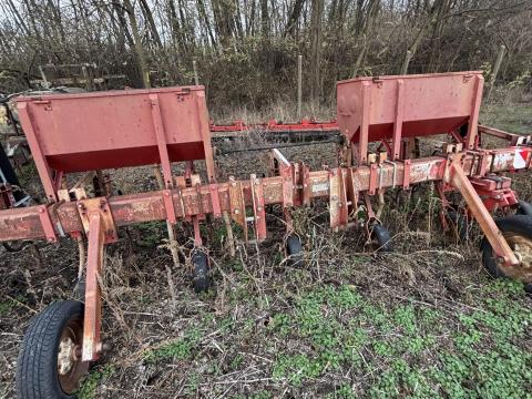 Eladó sorközművelő kultivátor