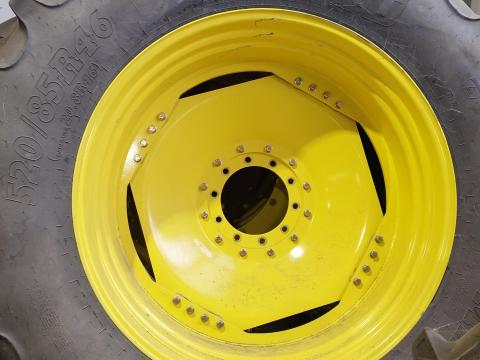 John Deere 8R ápolókerék garnitúra eladó