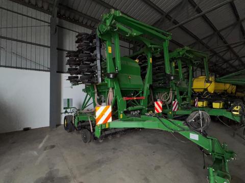 John Deere 750A vetőgép 2021