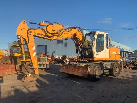 Liebherr A314 Litronic gumikerekes kotró