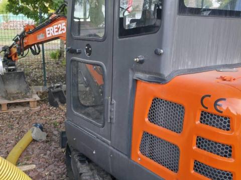 Everun ERE-25 gumihevederes árokásógép eladó, 2023, 15 üzemóra