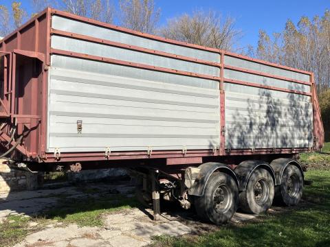 Eladó félpótkocsi