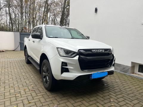 Isuzu D-Max LS Plus automata – legmagasabb felszereltséggel
