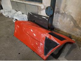 Új Manitou motorháztető