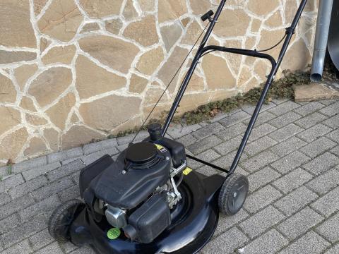 Eladó MTD benzimotoros fűnyíró