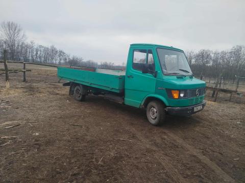 307-es Mercedes eladó