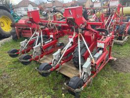 AGRICOLA SNT-2-290 4x2 IKERSOROS ZÖLDSÉG APRÓMAGVETŐGÉP