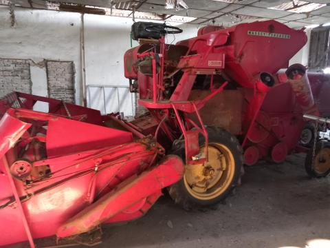 Massey Ferguson parcella kombájn eladó