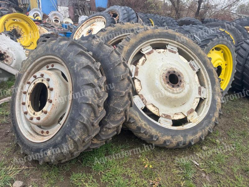 ÁPOLÓKERÉK,  MŰVELŐKERÉK garnitúra NEW HOLLAND,  FIAT,  CASE,  JOHN DEERE stb. 270/95R48 és 270/95R32 ... 11.2-48, 11.2-32