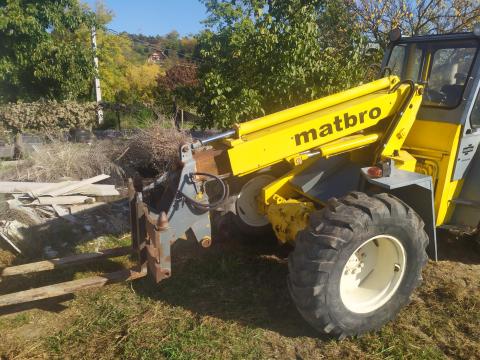 Teleszkópos homlokrakodó