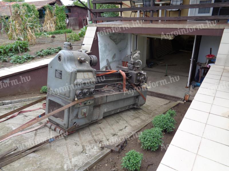 Gépszállítás, gépmozgatás: eszterga, marógép, szalagfűrész, fémipari gépek szállítása