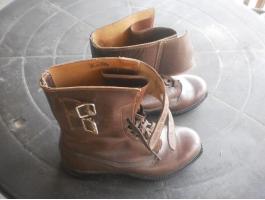 Férfi bőr bakancs eladó 41-es méretben, új állapotban