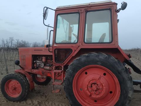 MTZ 550 traktor szép állapotban