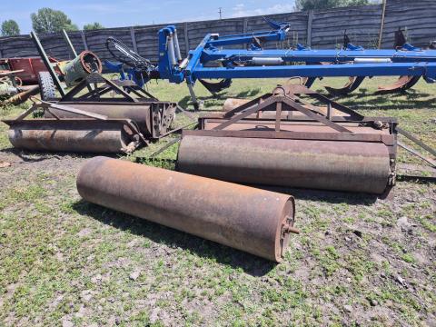 Eladó sima hengerek