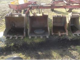 Eladó mélyásó kanalak különböző méretben,  típusban