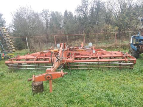 Sterntillern rau 6 m szántás elmunkáláshoz, talajművelő kompaktor eladó Sterntillern rau 6 m szántás elmunkáláshoz, talajművelő kompaktor eladó