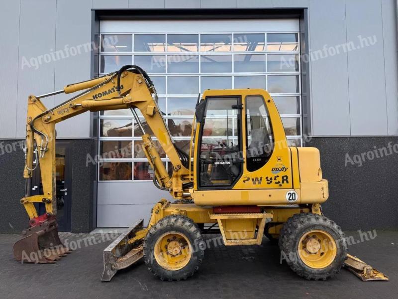 Komatsu PW95 / 2000 / 5.222 üzemóra / Lízing 20%-tól