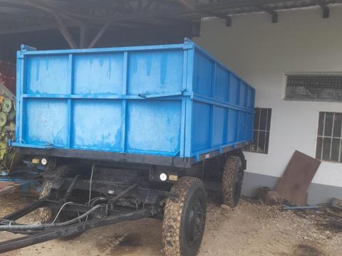 Mbp 6,5 billenős pótkocsi erősített platóval, újszerű állapotban