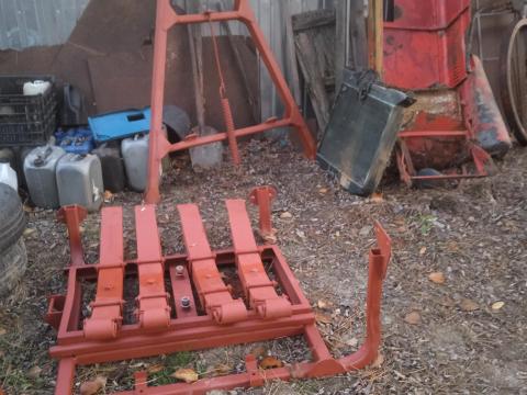 Mbp 6.5 pótkocsi tengelyek, futómű, vonórúd, rugókötegek eladók