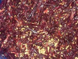 Fűszepaprika PRÉMIÚM MINŐSÉGBEN, féltermék, száritmány, öröltpaprika, eladó.