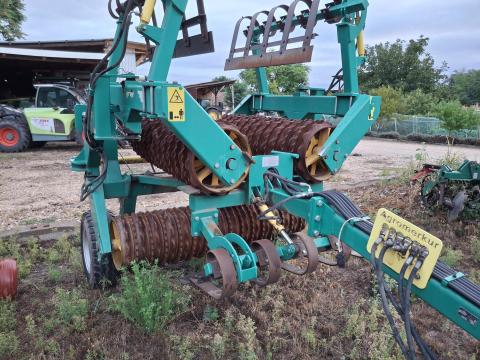 4,5 m munkaszélességű szántáselmunkáló henger eladó – MTZ kategória 4,5 m munkaszélességű szántáselmunkáló henger eladó – MTZ kategória