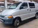 Toyota Hiace 4x4 eladó - Haszongépjármű, furgon kiváló állapotban
