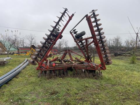 IH 9,2 könnyű tárcsa eladó IH 9,2 könnyű tárcsa eladó