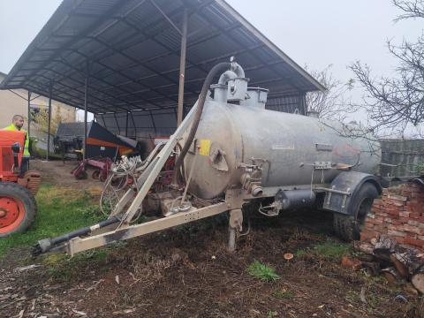 Fliegl VFW 6200 szippantó tartálykocsi eladó Fliegl VFW 6200 szippantó tartálykocsi eladó