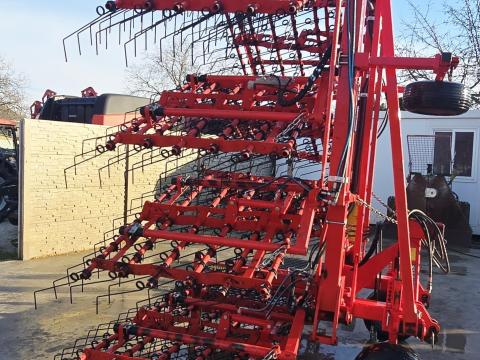 Einböck FZHE 1200 hidraulikus gyomfésű eladó Einböck FZHE 1200 hidraulikus gyomfésű eladó